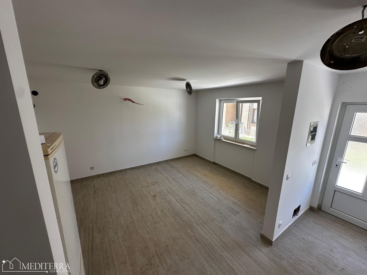 Appartamento al piano terra in posizione tranquilla, Cittanova, Istria