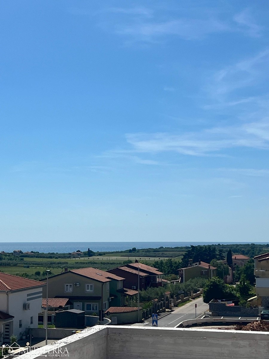 Contessa Residence 6., appartamento 3., con terrazza sul tetto, Cittanova, Istria