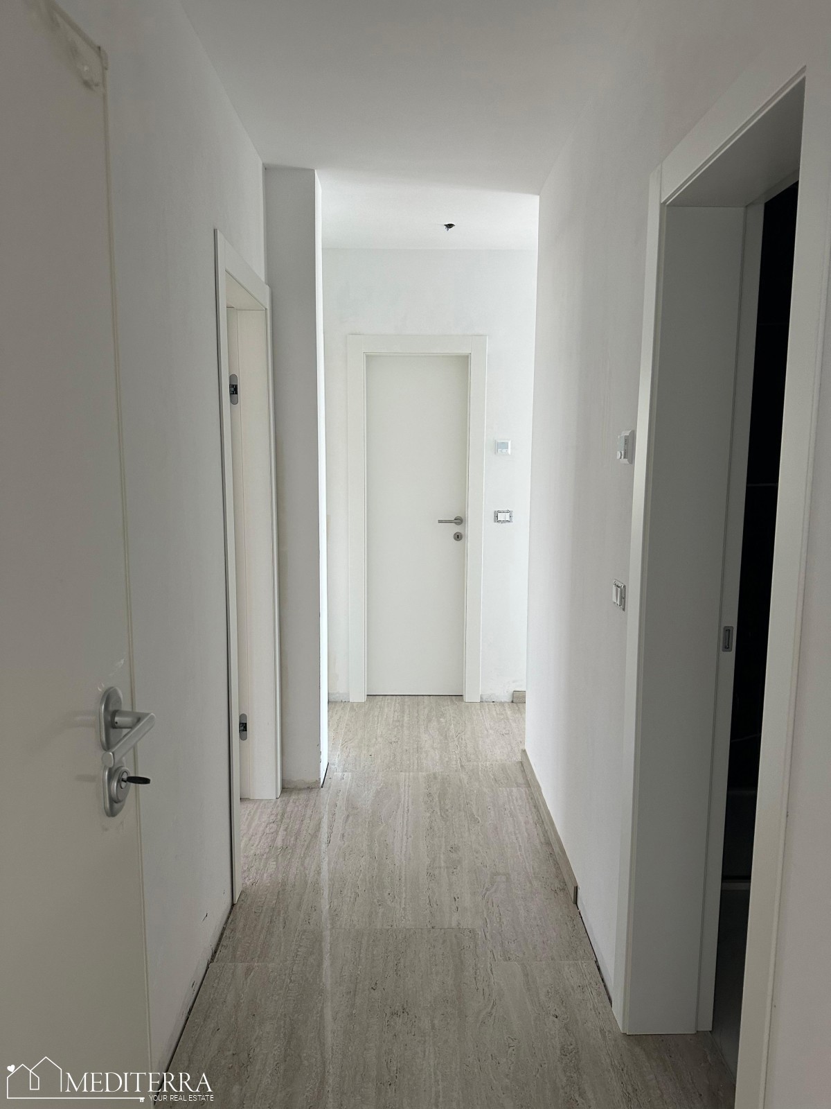 Appartamento al 2° piano con bellissima vista sul mare, Cittanova, Istria