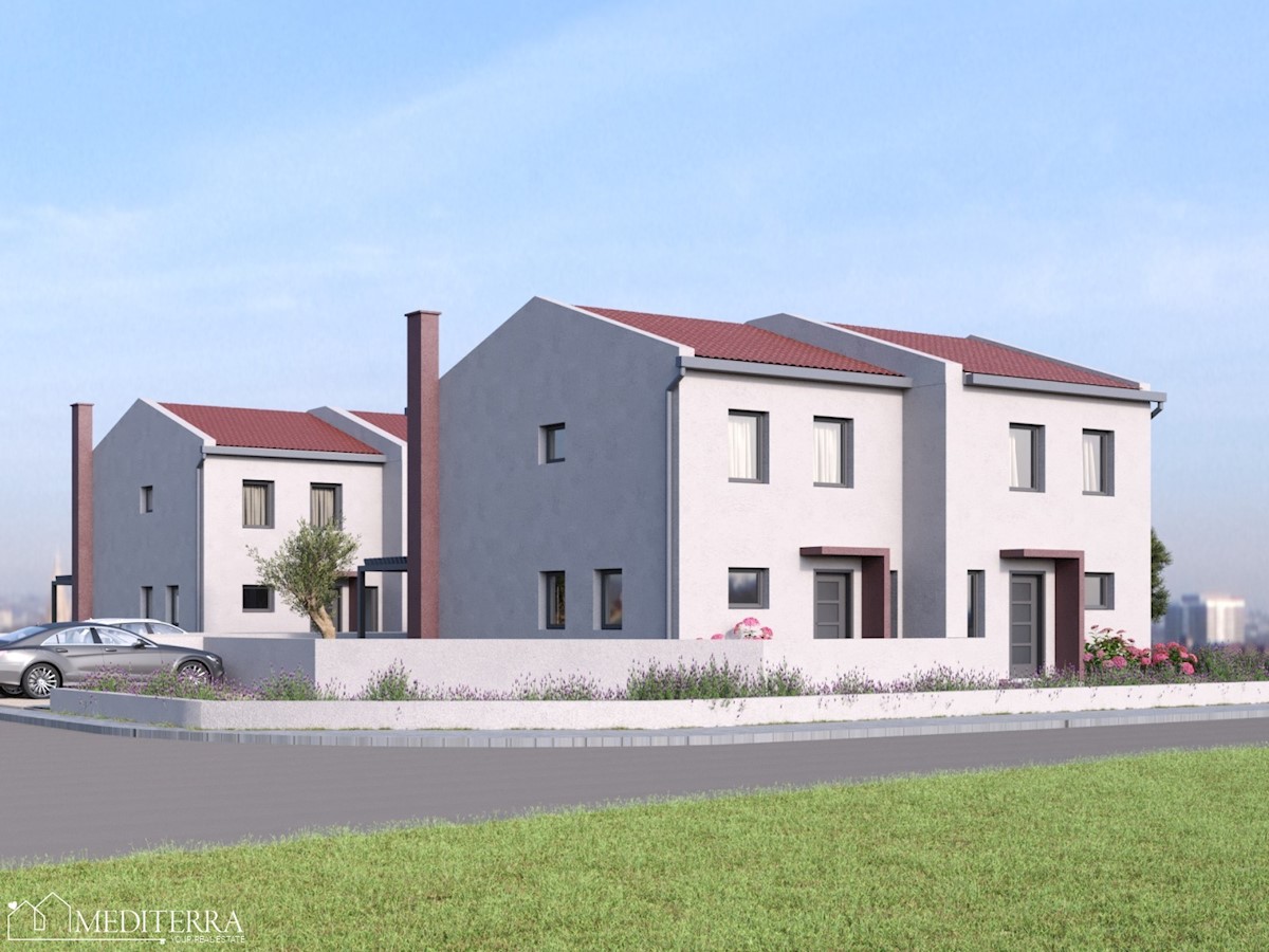 Casa di qualità con piscina, Buie, Istria