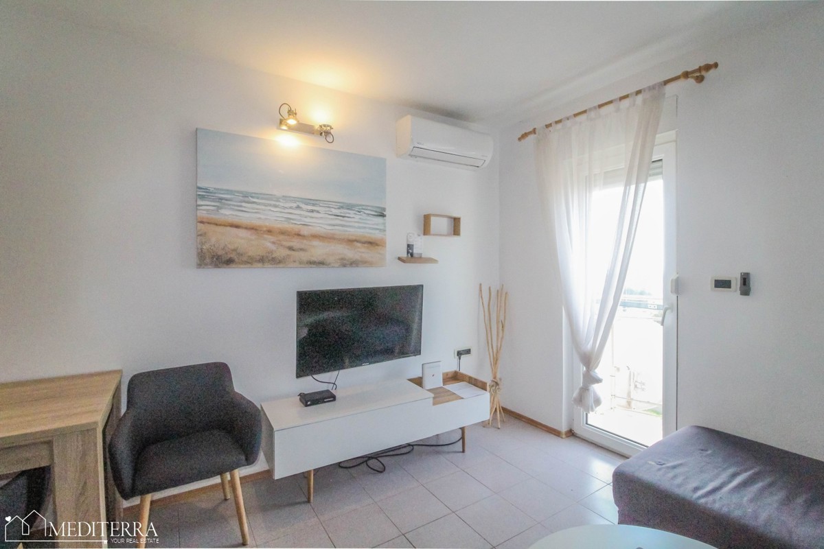 Appartamento con due camere da letto e vista mare, Cittanova, Istria