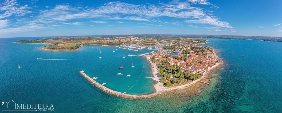 IN VENDITA TERRENO EDIFICABILE ATTRATTIVO – NOVIGRAD