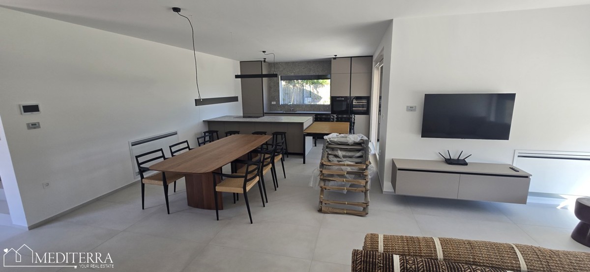 Villa di qualità costruita in una posizione tranquilla, Sveti Lovreč, Istria