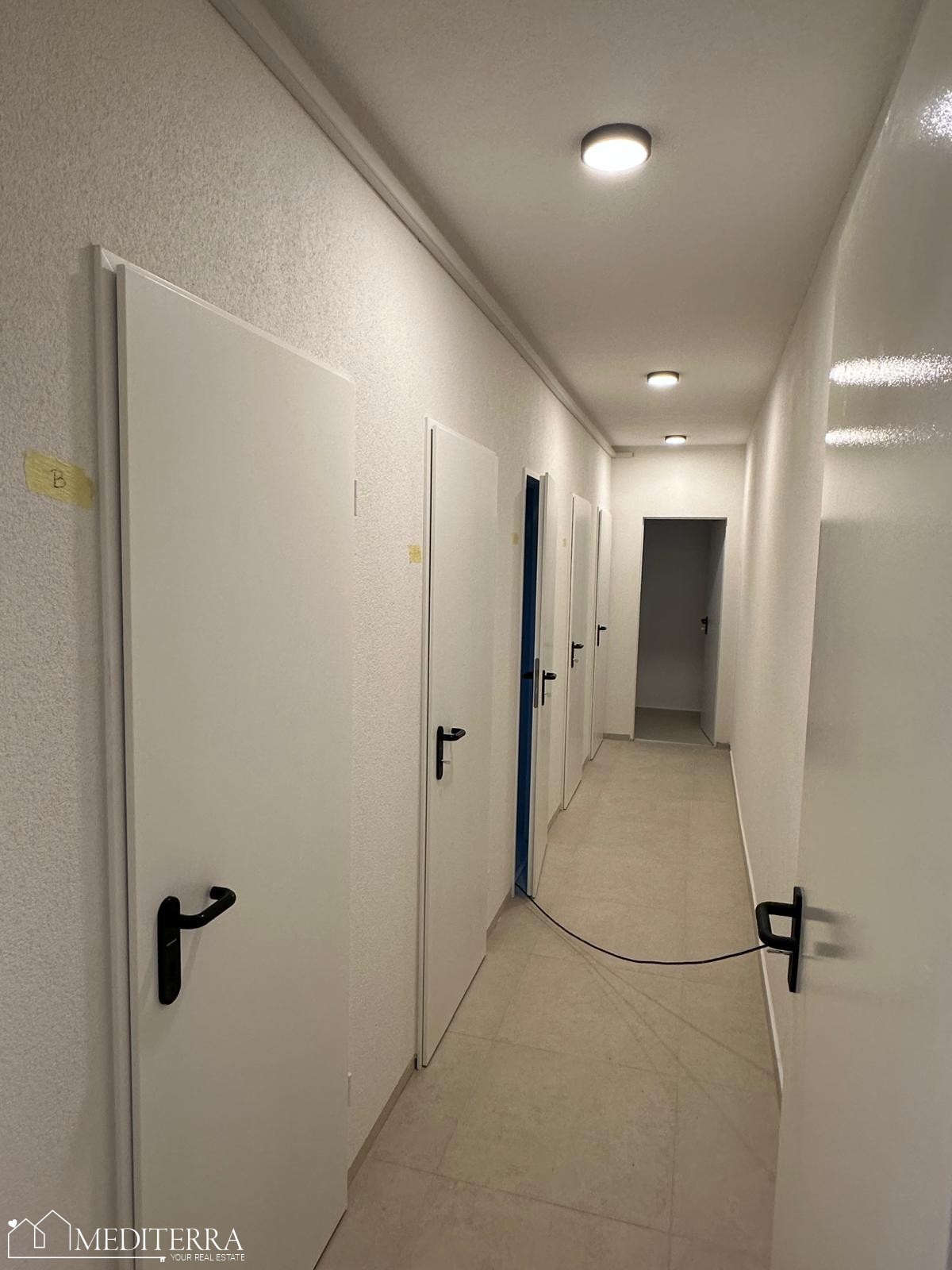 Appartamento al secondo piano di un nuovo edificio, a 500 m dal mare, Vabriga, Istria