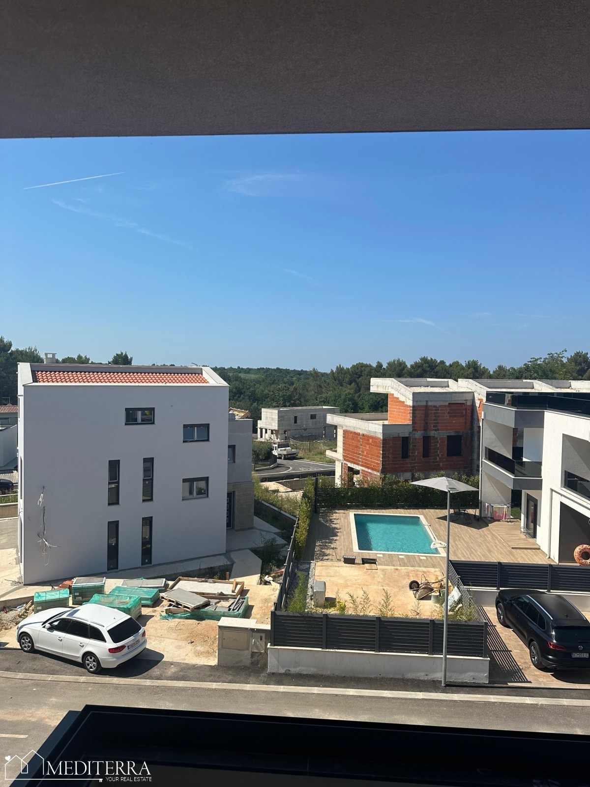 Appartamento al secondo piano di un nuovo edificio, a 800 m dal mare, Vabriga, Istria
