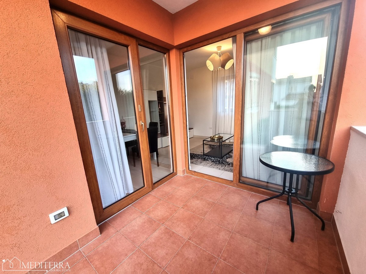 Appartamento al piano terra in ottima posizione, Novigrad, Istria