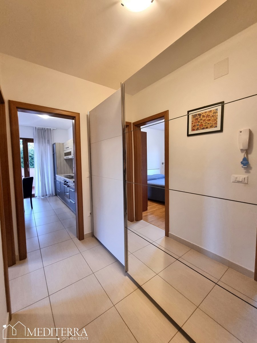 Appartamento al piano terra in ottima posizione, Novigrad, Istria