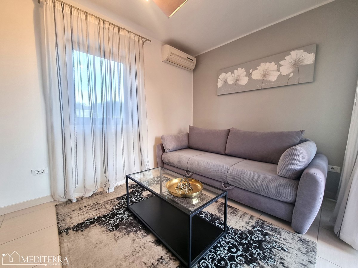 Appartamento al piano terra in ottima posizione, Novigrad, Istria