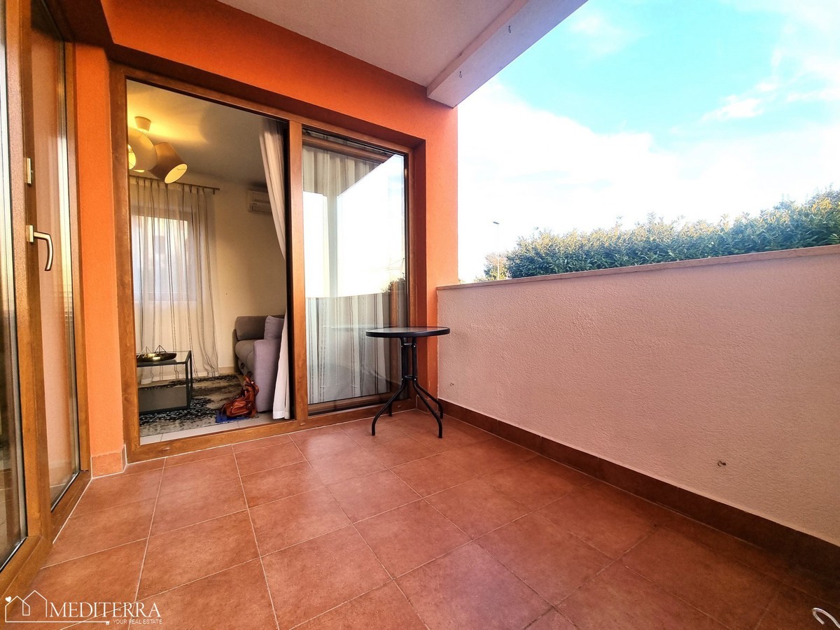 Appartamento al piano terra in ottima posizione, Novigrad, Istria