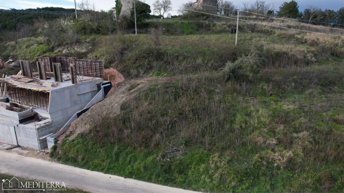 Terreno con una bellissima vista, Buie, Istria