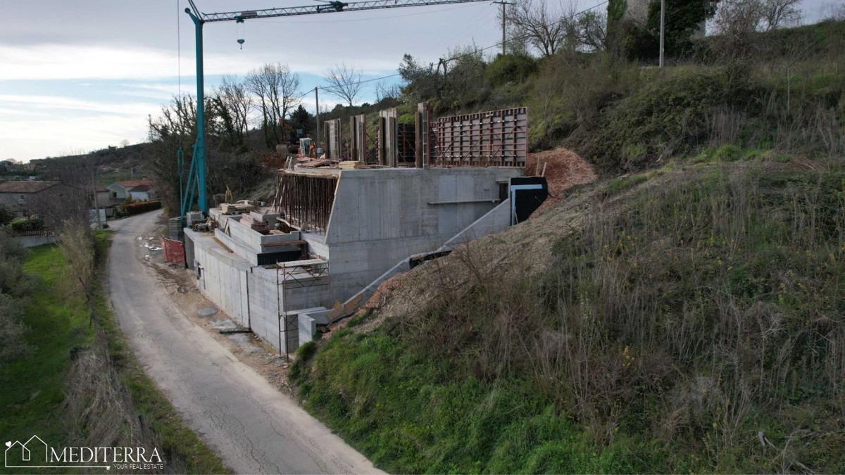 Terreno con una bellissima vista, Buie, Istria