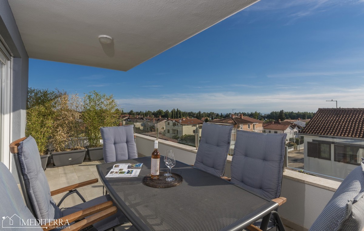 Splendido attico in ottima posizione, Novigrad, Istria