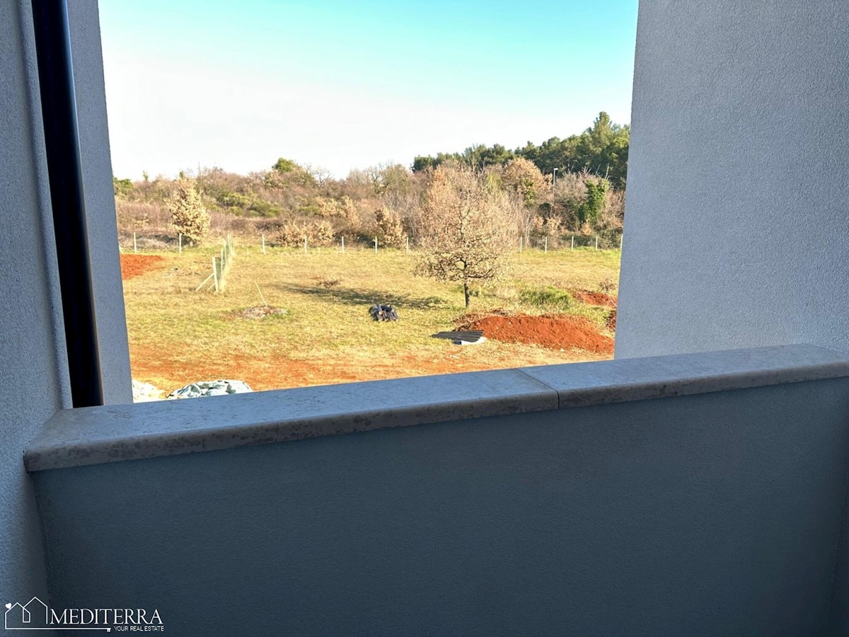 Appartamento al 2° piano con vista mare, Cittanova, Istria