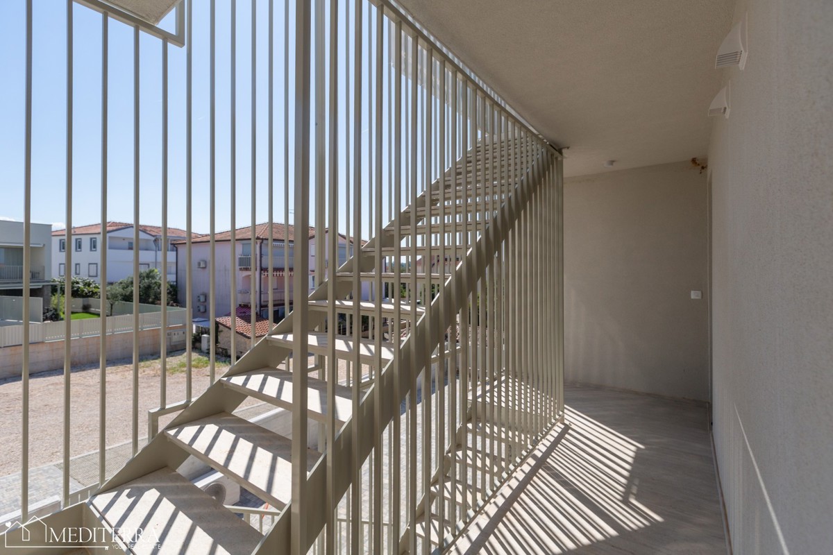 Appartamento al primo piano con vista mare vicino a Cittanova, Istria