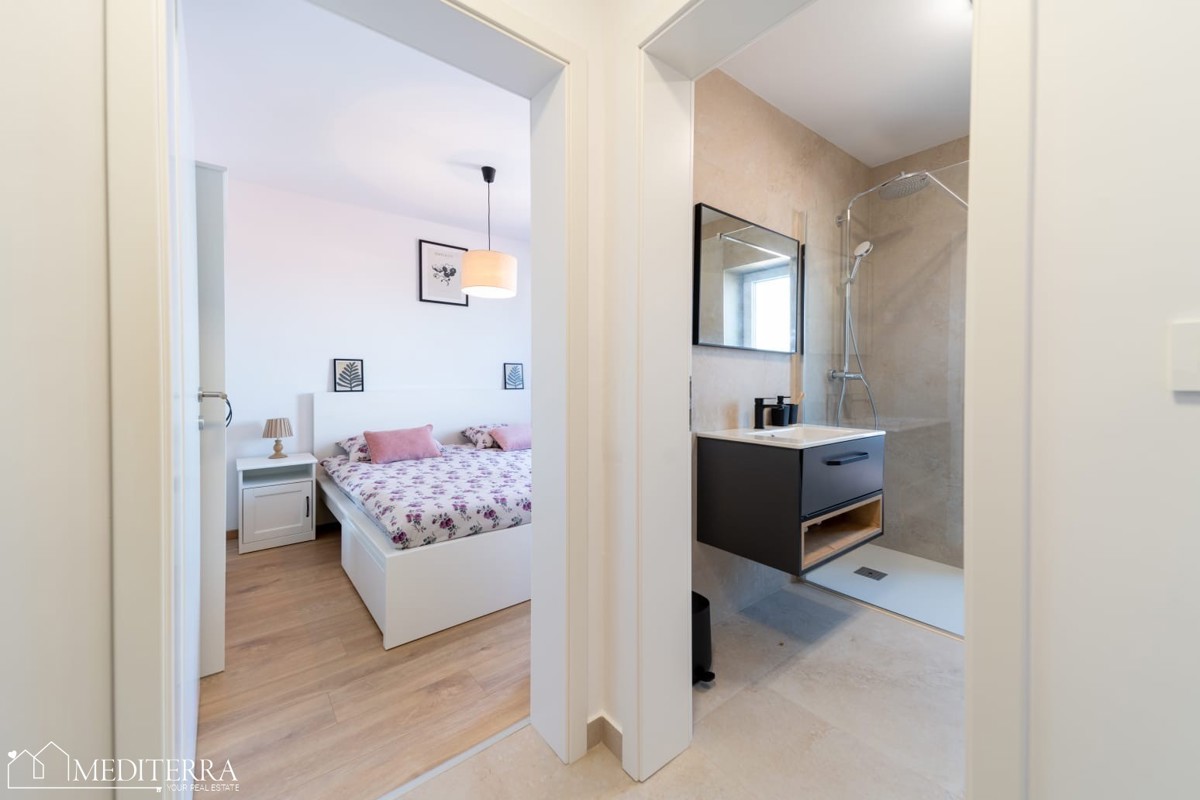 Appartamento con una camera da letto con vista mare, Cittanova, Istria