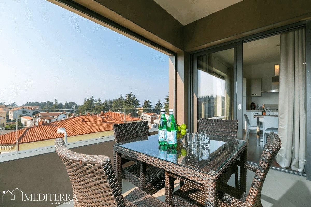 Appartamento con tre camere da letto con vista mare, Parenzo, Istria