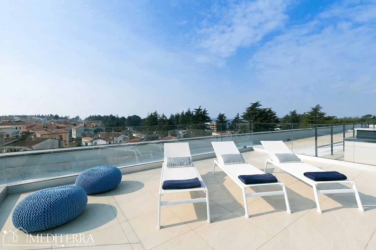 Appartamento con tre camere da letto con vista mare, Parenzo, Istria