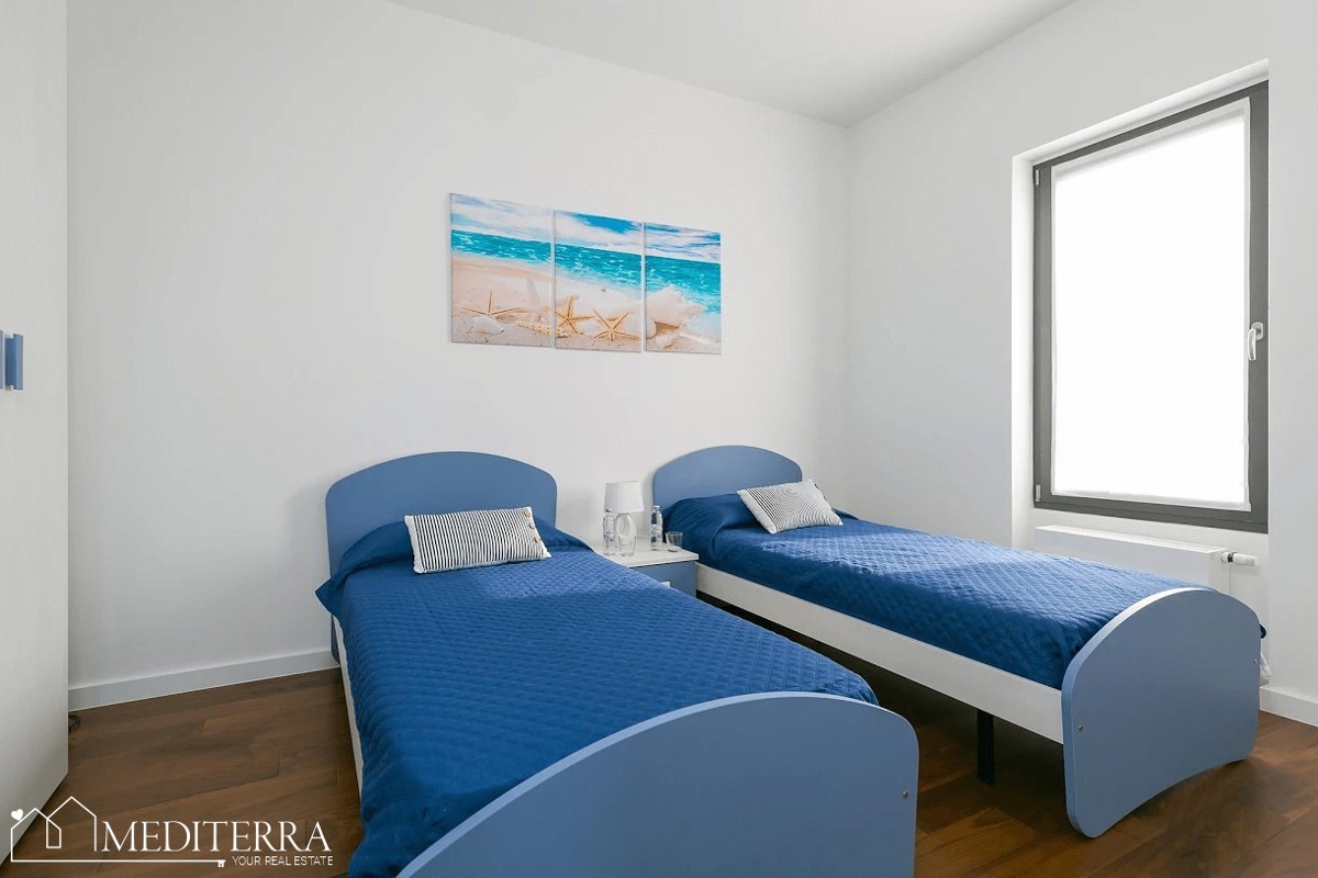 Appartamento con tre camere da letto con vista mare, Parenzo, Istria