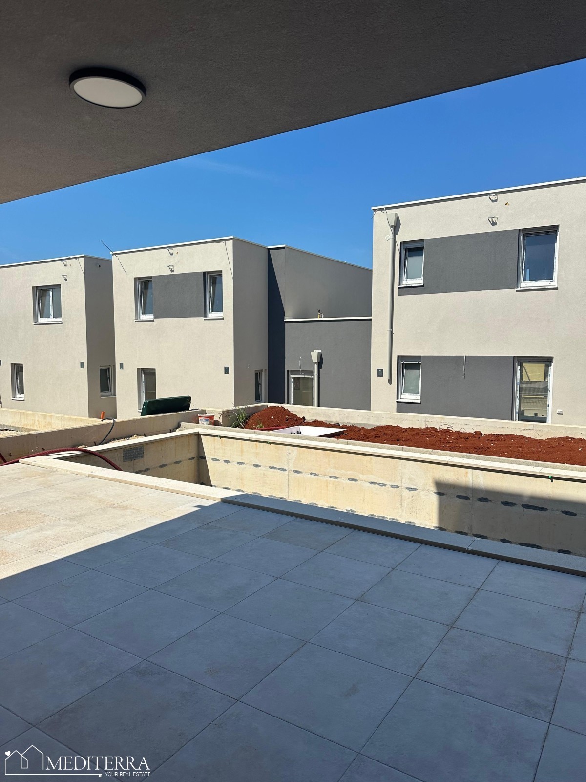 Appartamento con piscina in una posizione tranquilla, vicino a Cittanova, in Istria