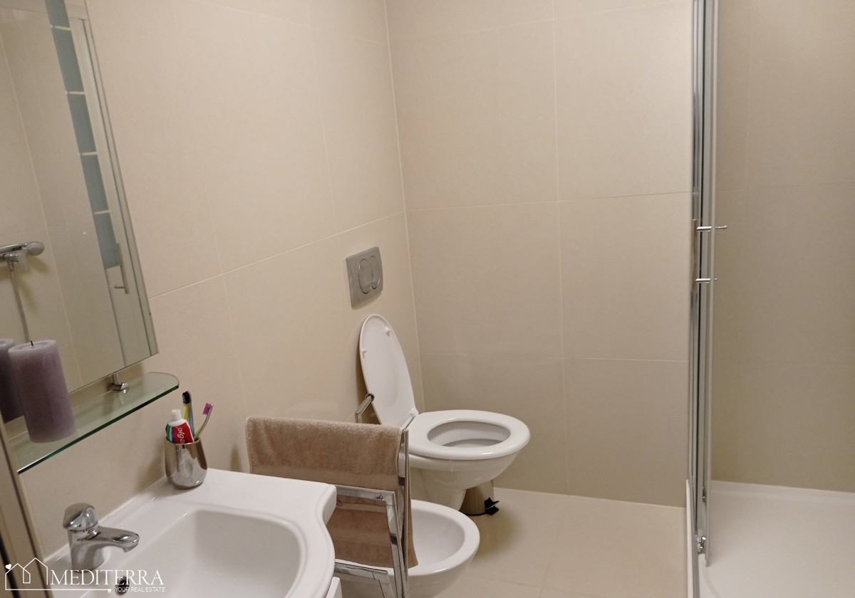 Appartamento al secondo piano con due camere da letto, Cittanova, Istria