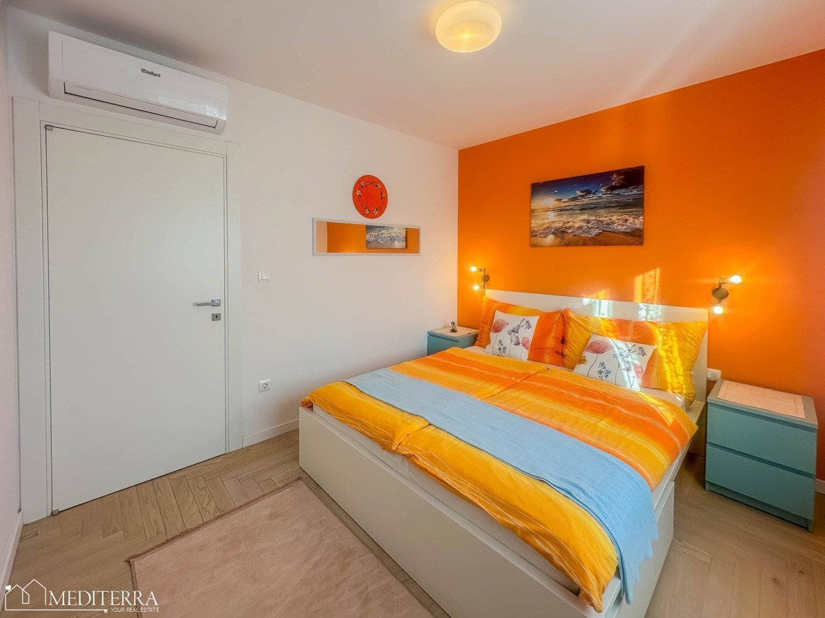 Casa a un piano con piscina a Cittanova, Istria