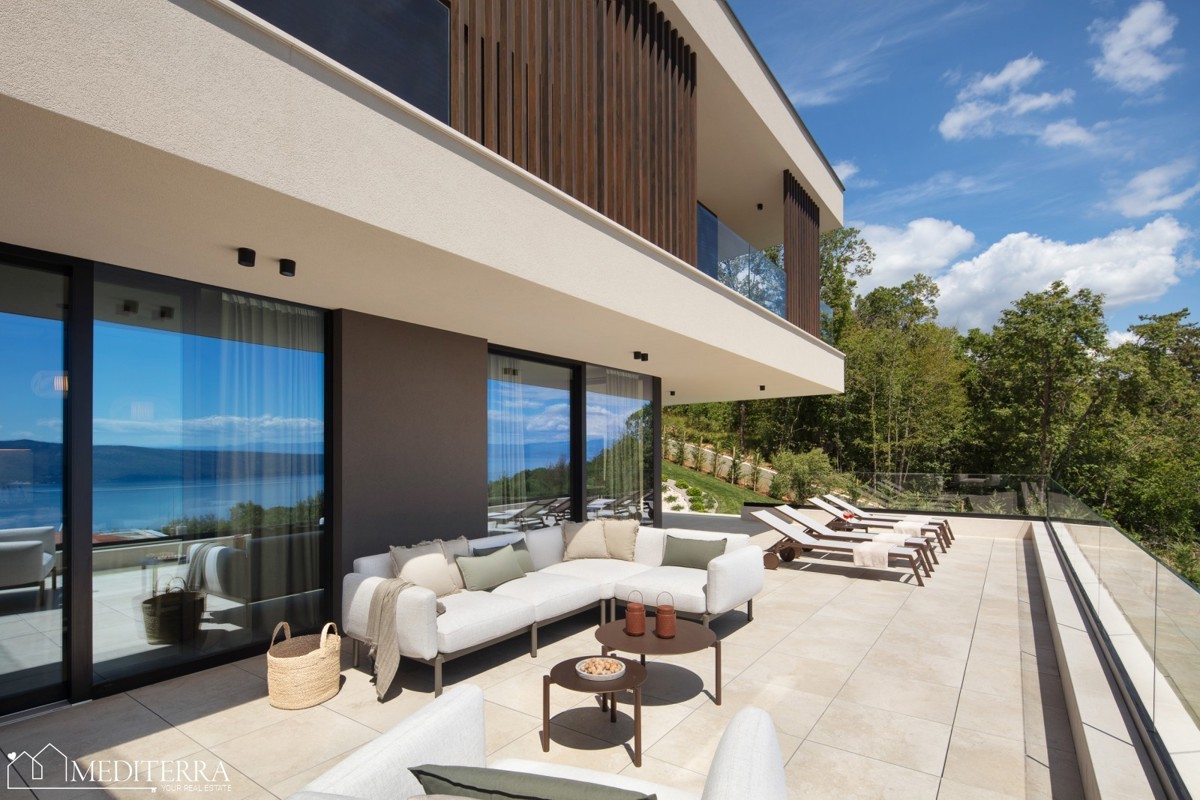 Villa con una splendida vista sul mare e sull'isola di Cherso, Plomin, Istria