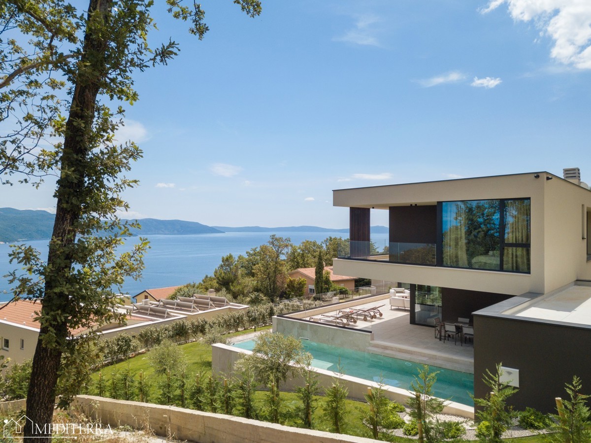 Villa con una splendida vista sul mare e sull'isola di Cherso, Plomin, Istria