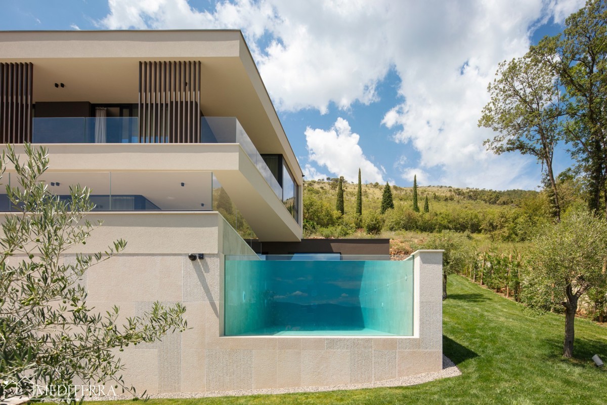 Villa con una splendida vista sul mare e sull'isola di Cherso, Plomin, Istria
