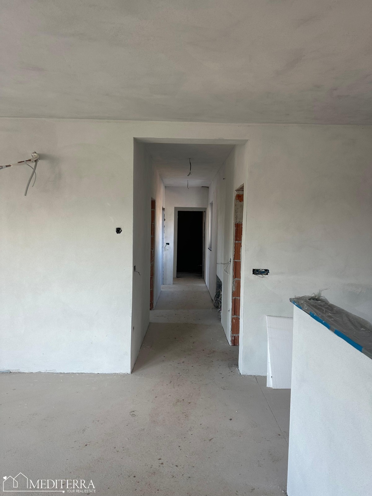 Eccellente appartamento con due camere da letto in una posizione tranquilla, Parenzo, Istria