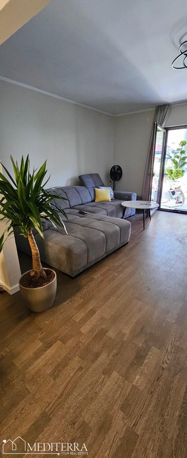 Casa a schiera in ottima posizione vicino al mare, Umago, Istria
