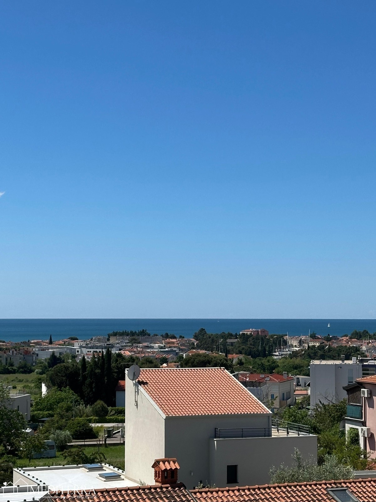 Appartamento con due camere da letto con splendida vista mare, Cittanova, Istria