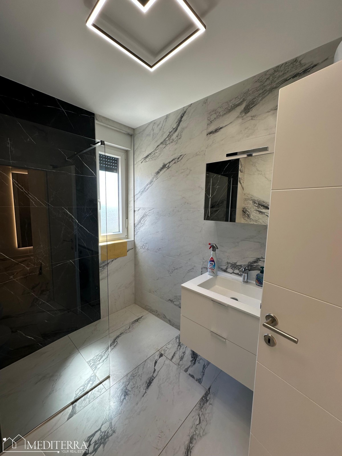 Appartamento con due camere da letto con splendida vista mare, Cittanova, Istria