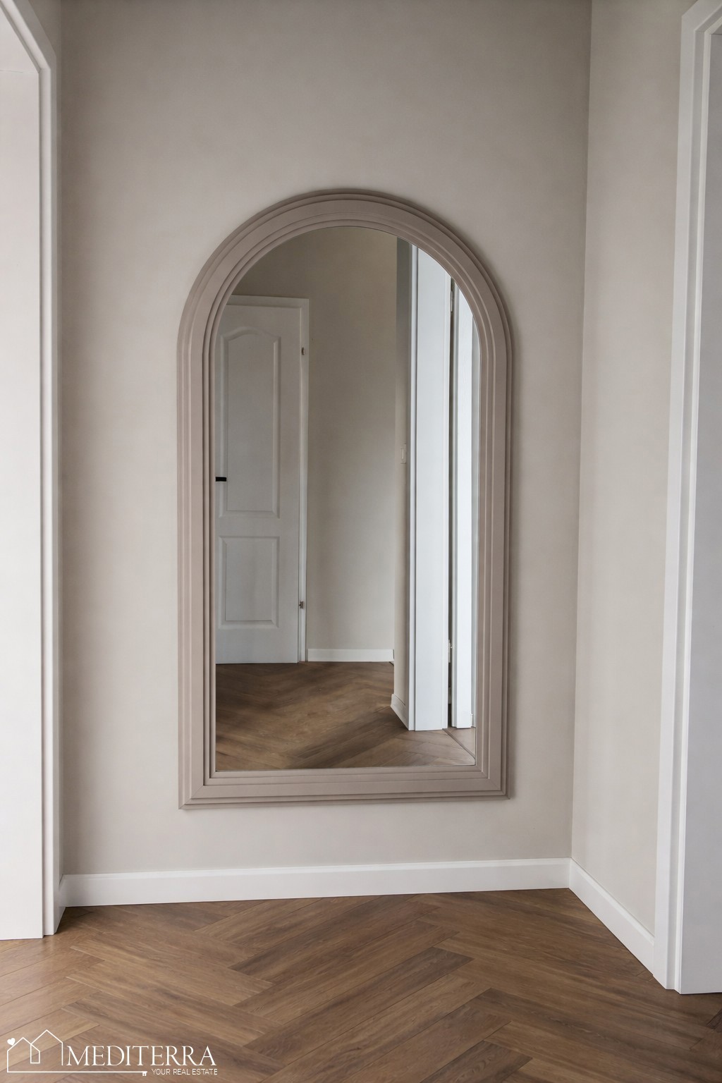 Nuovo edificio in una posizione eccezionale, Novigrad, Istria