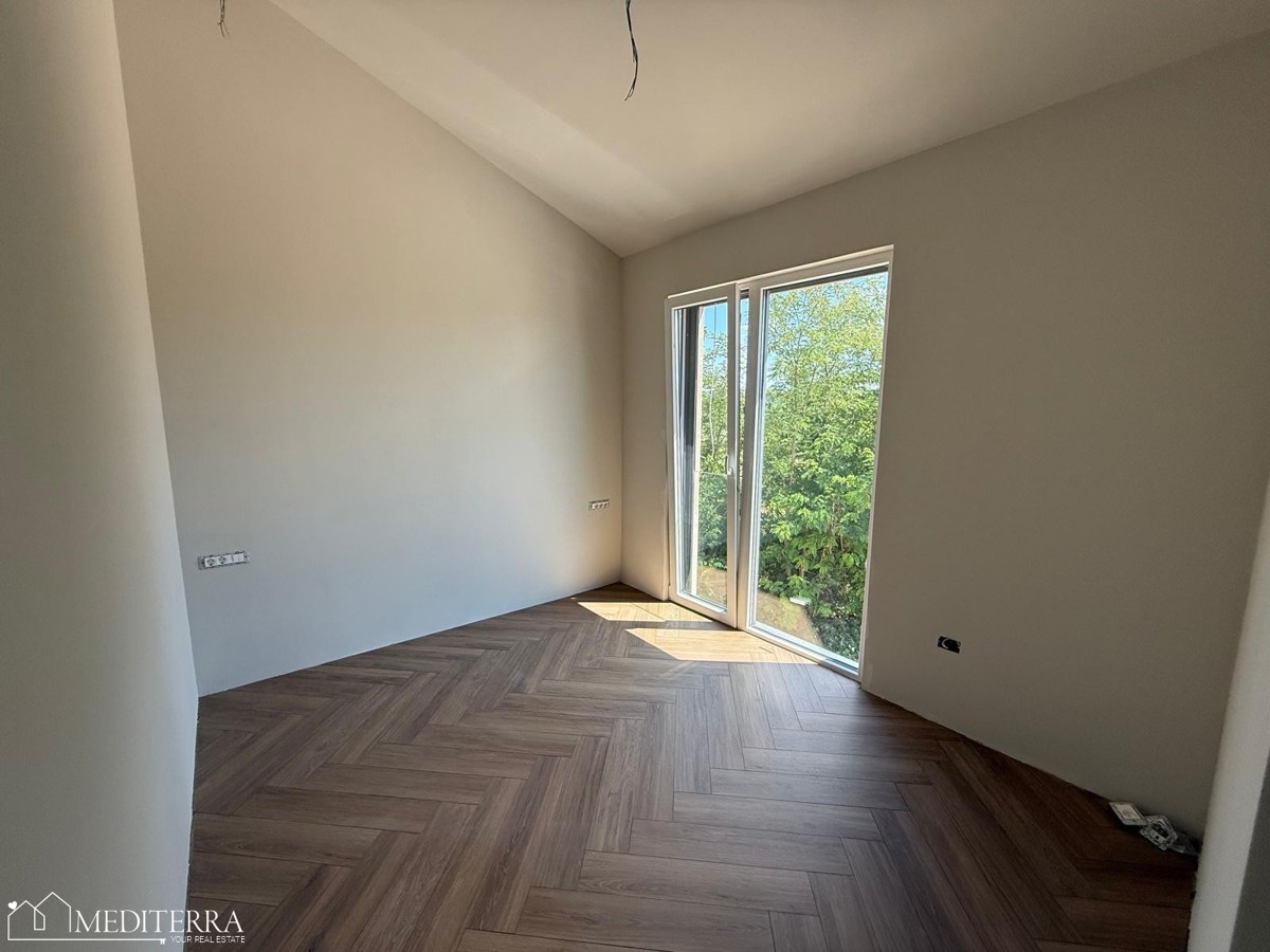 Nuovo edificio in una posizione eccezionale, Novigrad, Istria