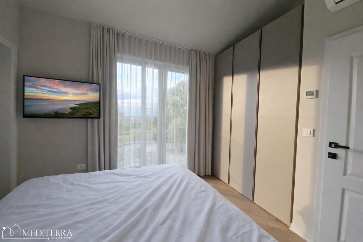 Nuovo edificio in una posizione eccezionale, Novigrad, Istria