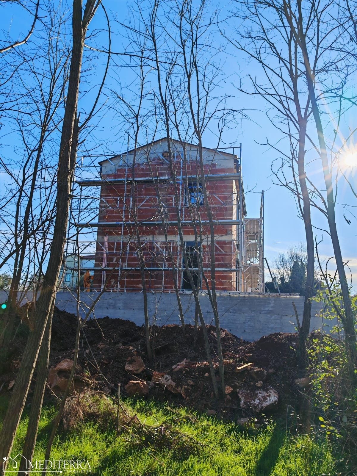 Nuovo edificio in una posizione eccezionale, Novigrad, Istria