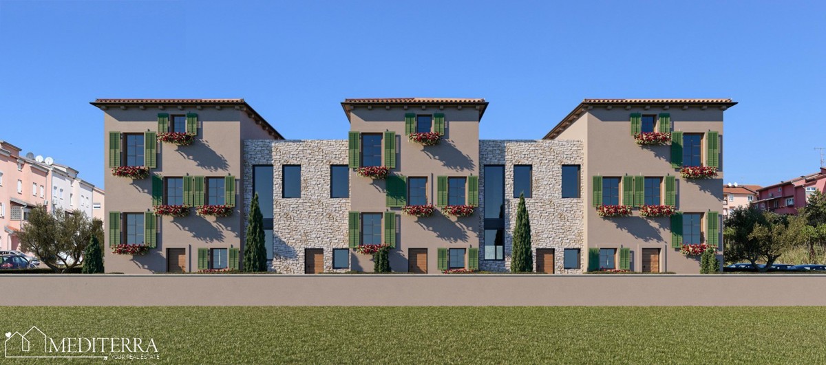 Casa a schiera con tre camere da letto e giardino privato, Parenzo, Istria