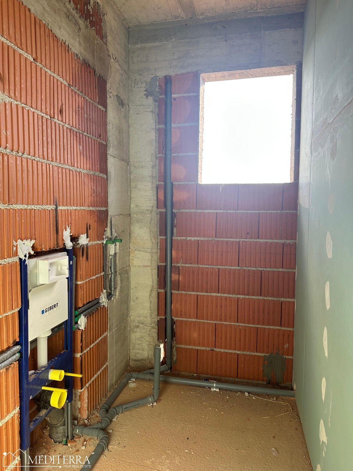 Casa a schiera con tre camere da letto e giardino privato, Parenzo, Istria