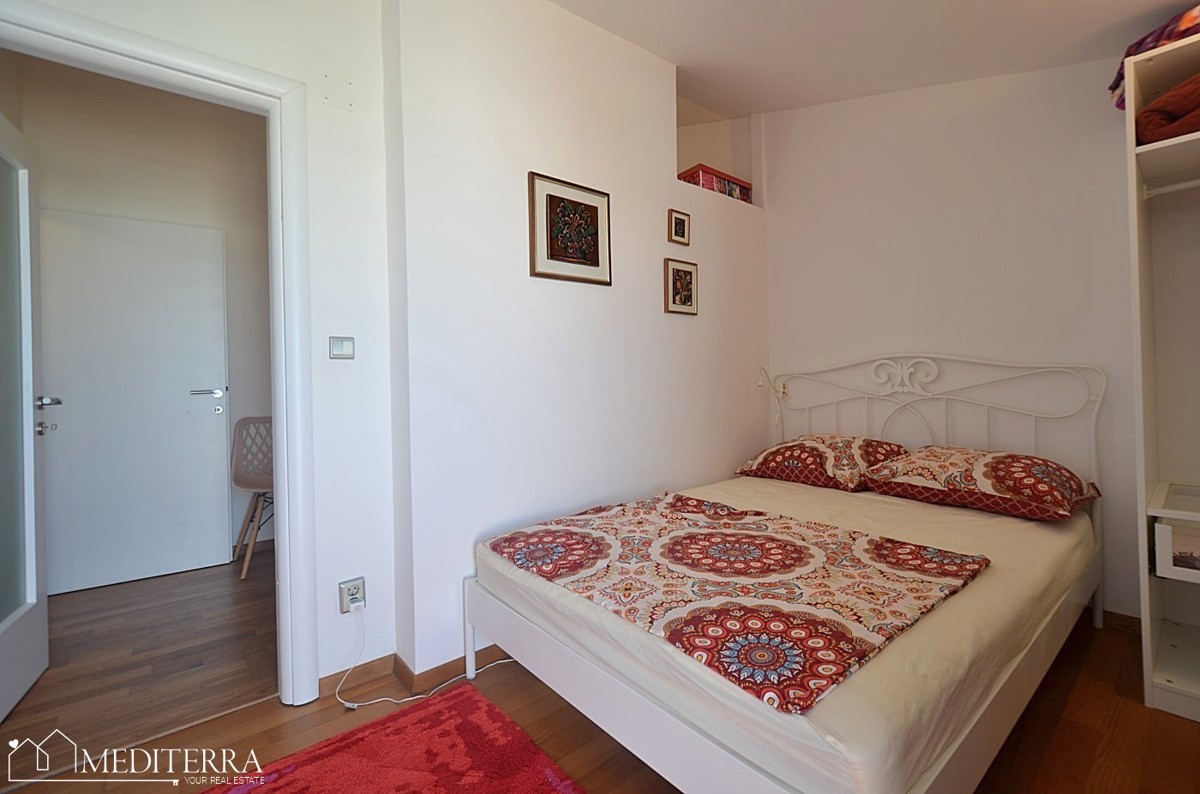 Appartamento su due piani con splendida vista mare, Cittanova, Istria