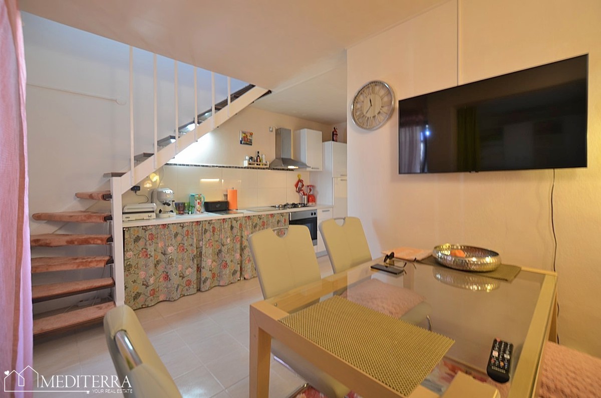 Appartamento su due piani con splendida vista mare, Cittanova, Istria