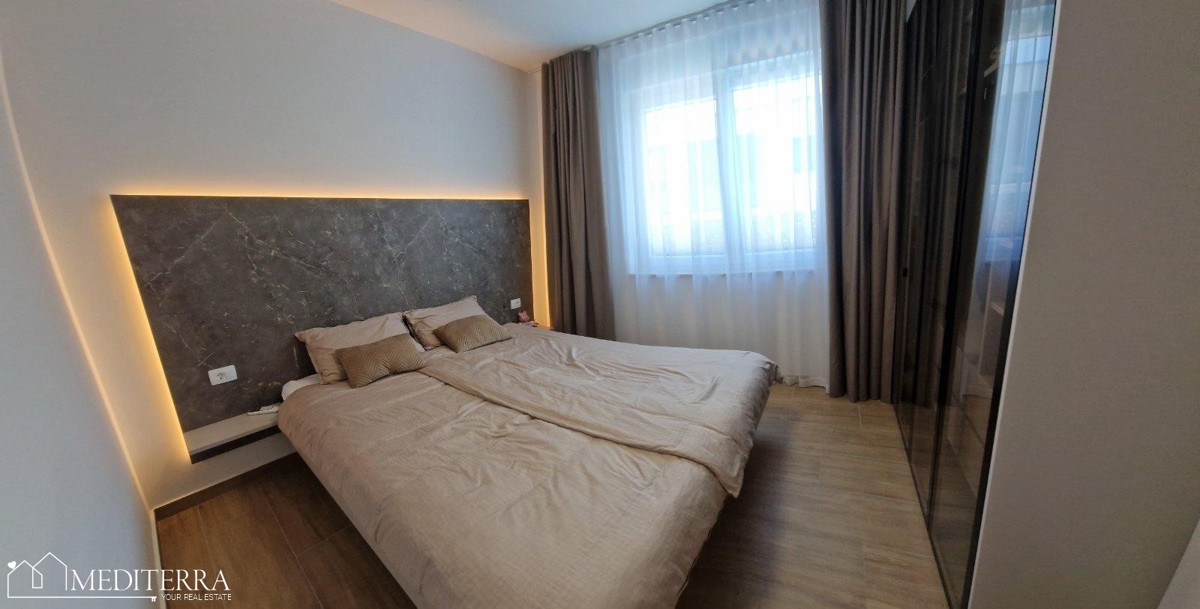 Splendido appartamento modernamente arredato con piscina in una posizione eccellente, Novigrad, Istria