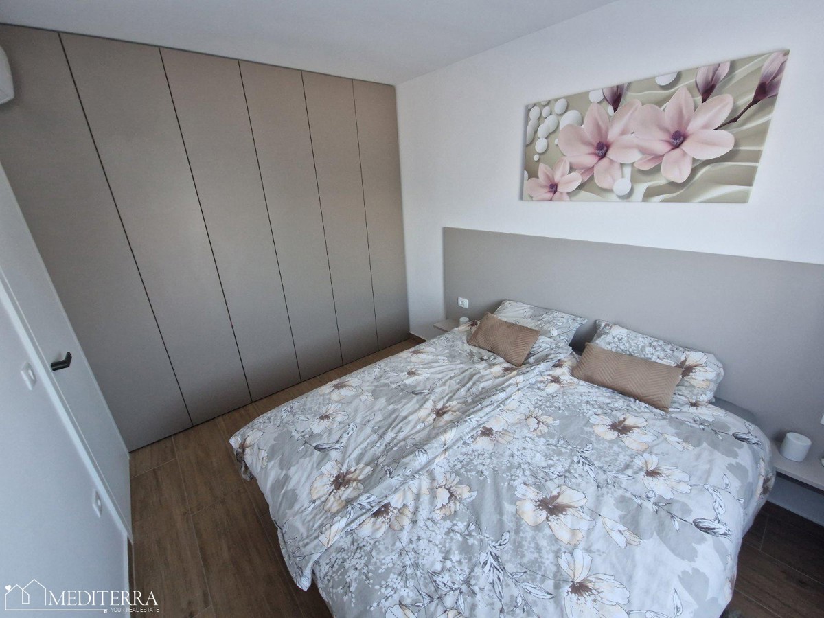 Splendido appartamento modernamente arredato con piscina in una posizione eccellente, Novigrad, Istria