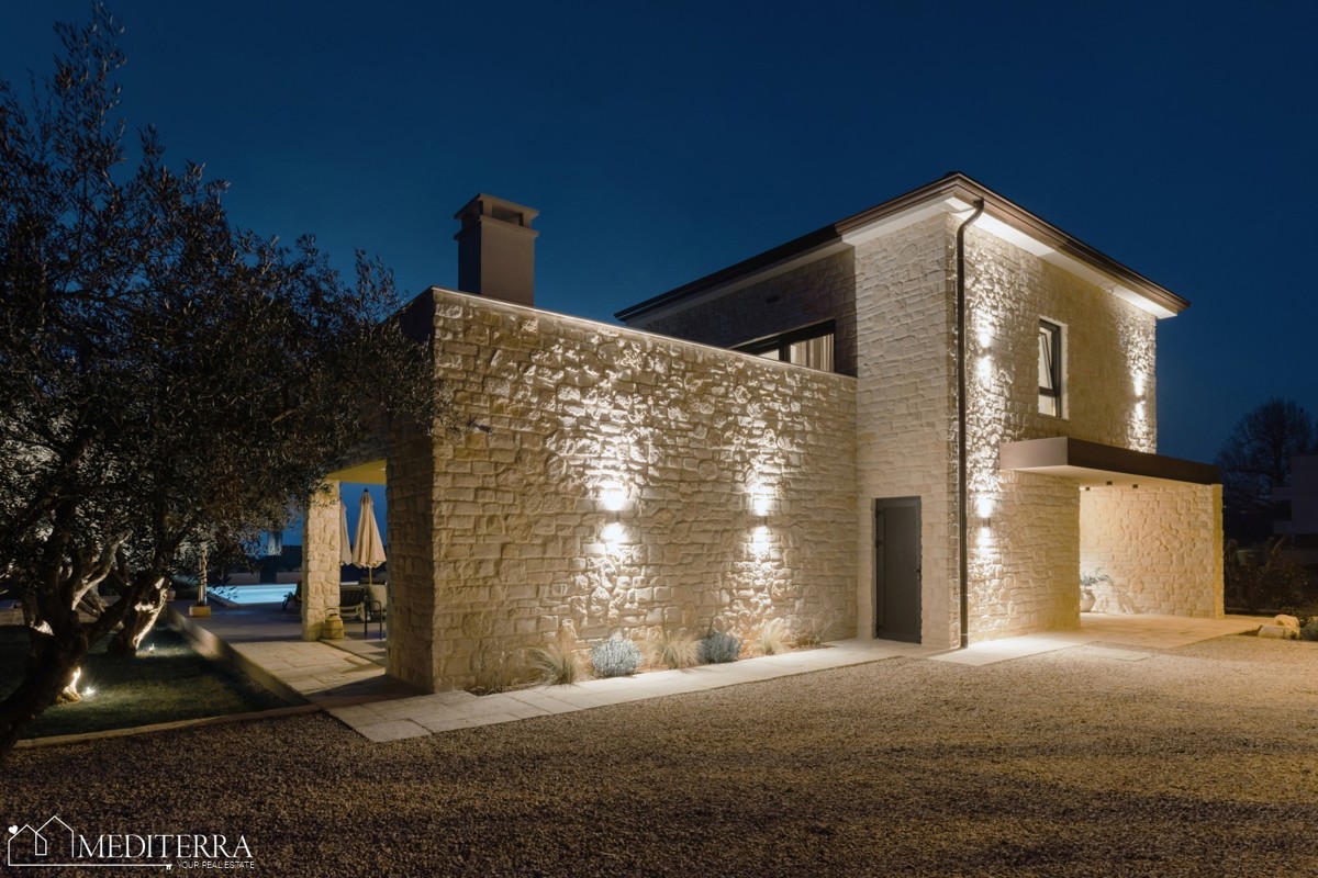 Istria, Kaštelir-Labinci – Villa moderna in stile istriano con vista panoramica sul mare