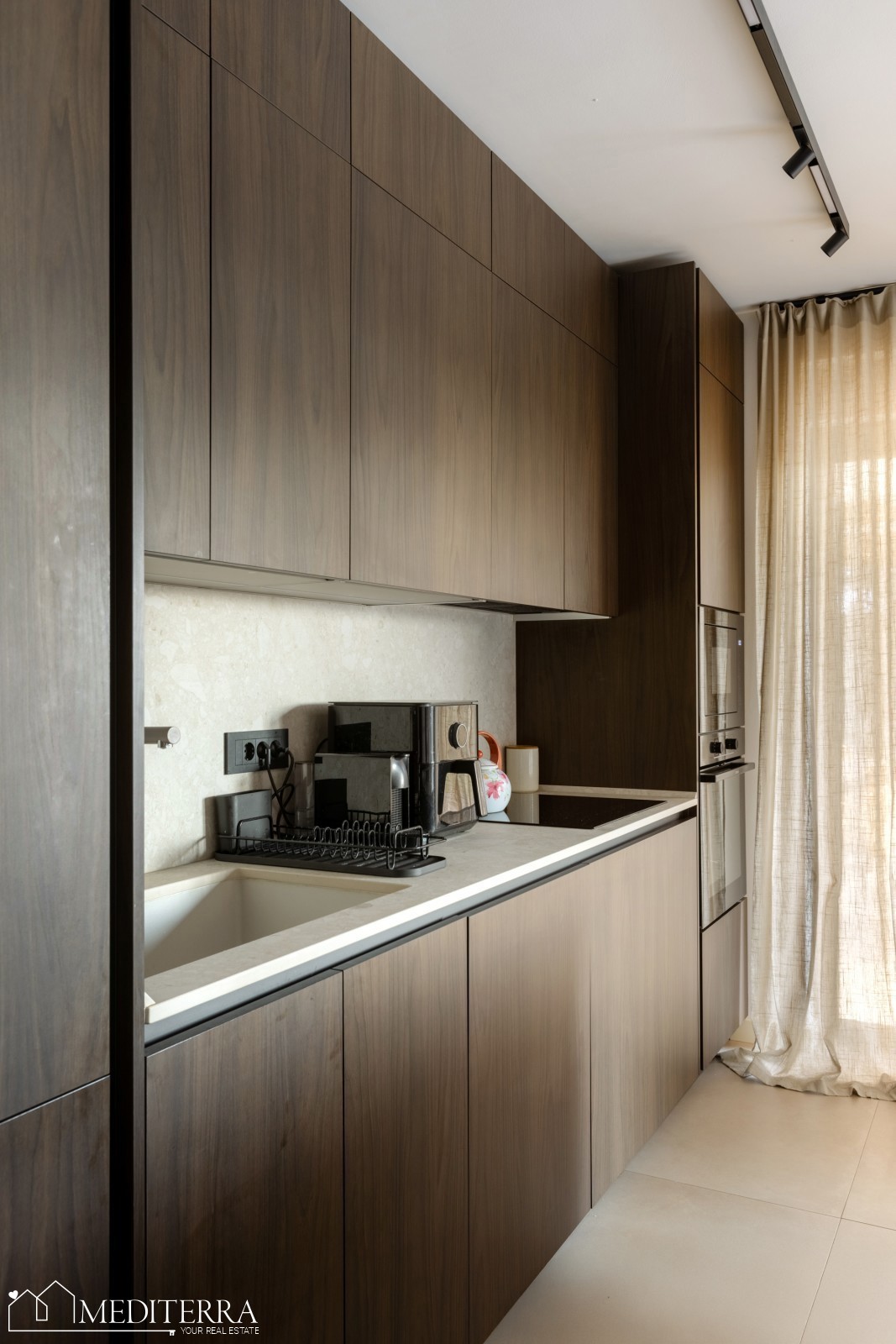 Istria, Kaštelir-Labinci – Villa moderna in stile istriano con vista panoramica sul mare