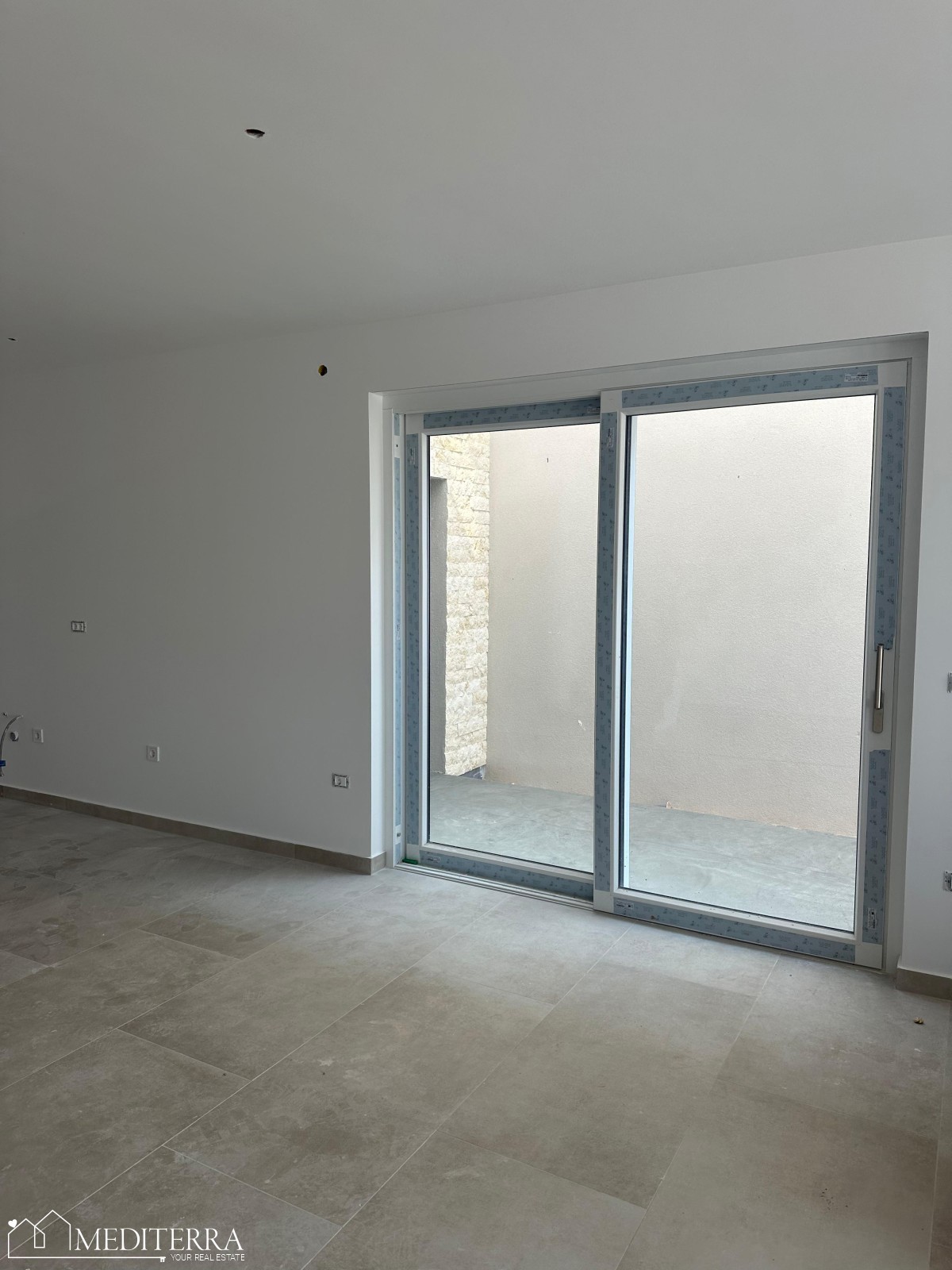 Casa a schiera con tre camere da letto in posizione tranquilla, Novigrad, Istria