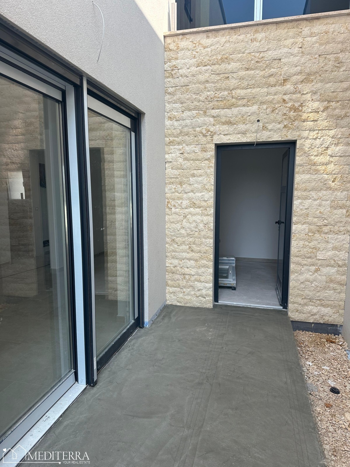 Casa a schiera con tre camere da letto in posizione tranquilla, Novigrad, Istria