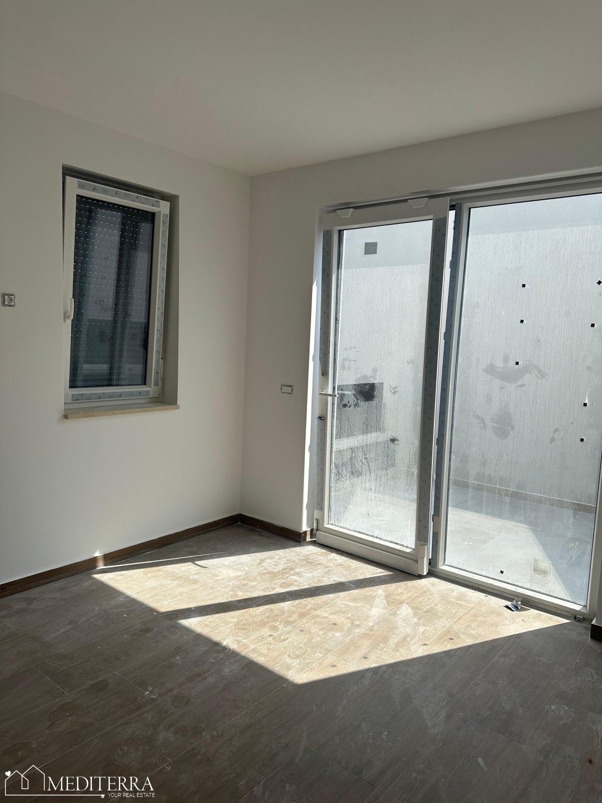 Casa a schiera con tre camere da letto in posizione tranquilla, Novigrad, Istria