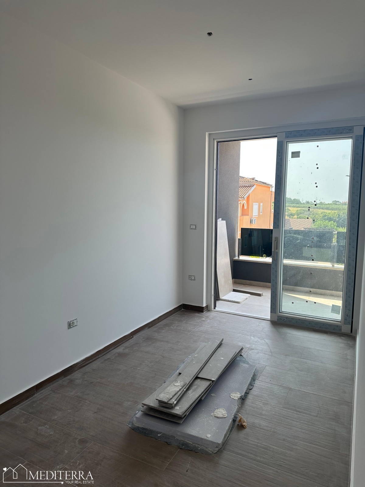 Casa a schiera con tre camere da letto in posizione tranquilla, Novigrad, Istria