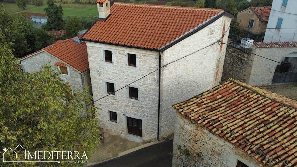 Casa in pietra ristrutturata , Visinada,Istria