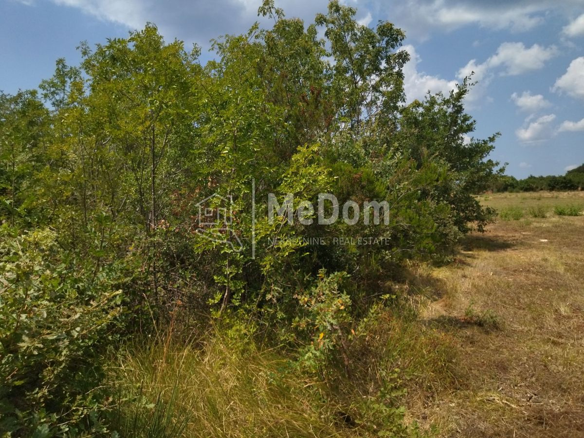 Terreno Vodnjan, 648m2